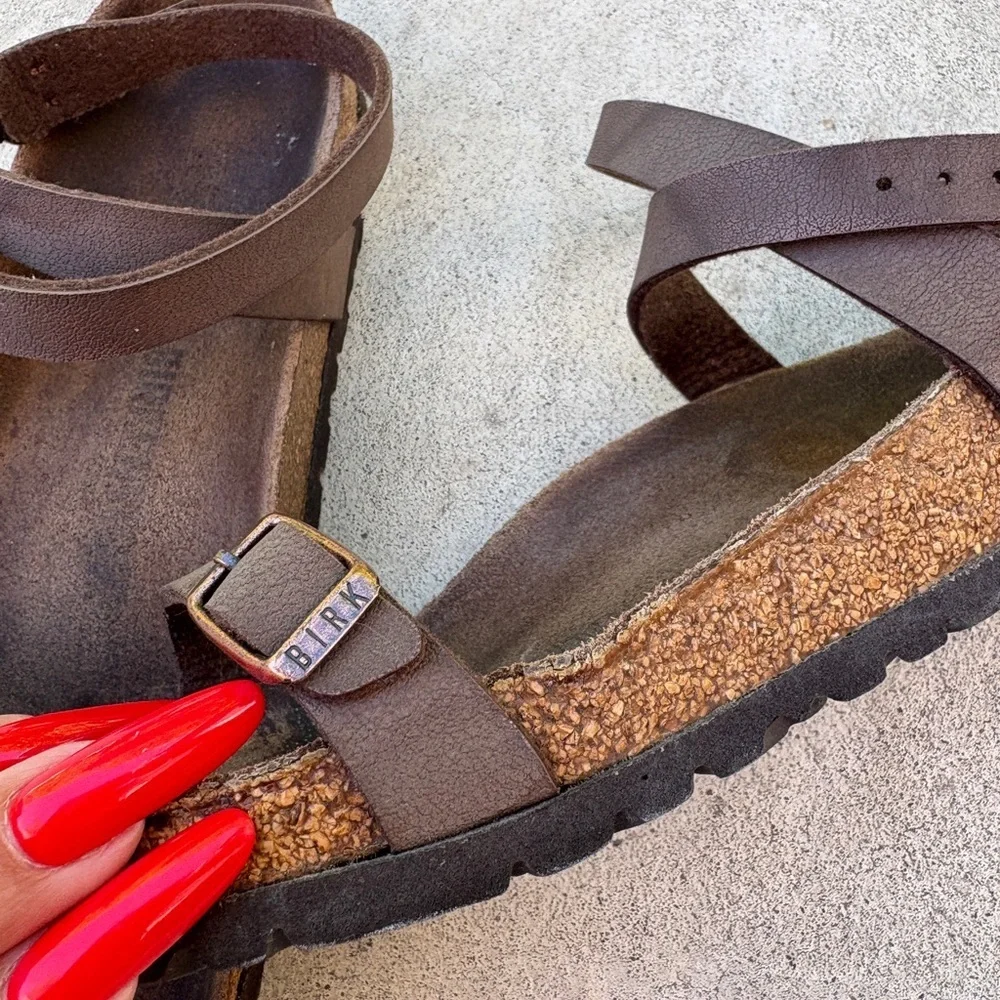 Birkenstock Daloa Sand Brown Sandal